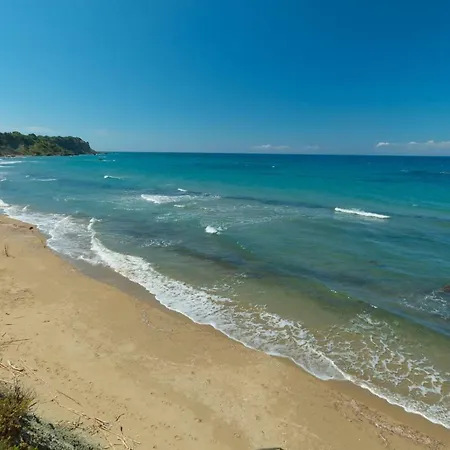 וילה Sofia Halikounas